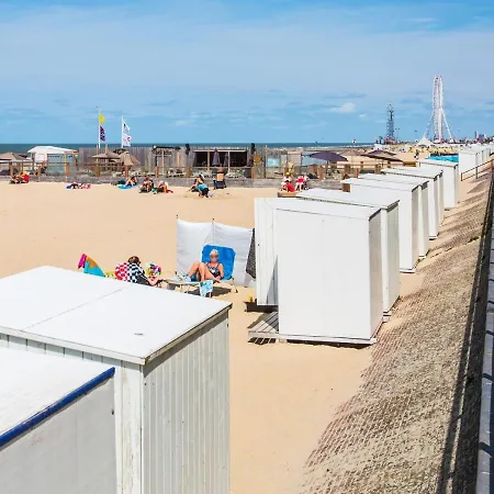 Apartamento With 3 Bedrooms And Sea View *